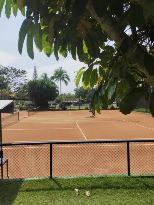 Condominio Wembley Tenis, Praia Das Toninhas, Ubatuba-Sp Exterior photo